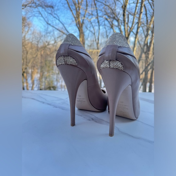 Valentino Garvani Embellished Platform Pump, Women's Nude Heels Crystal backs - Picture 3 of 12